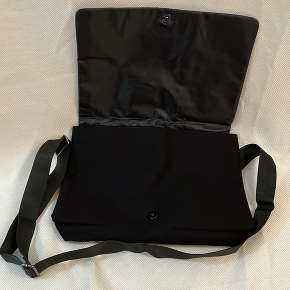 Calvin Klein Cotton Black Messenger/Laptop Bag - Picture 3 of 9